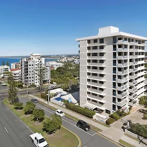 Burgess @ Kings 3* Caloundra